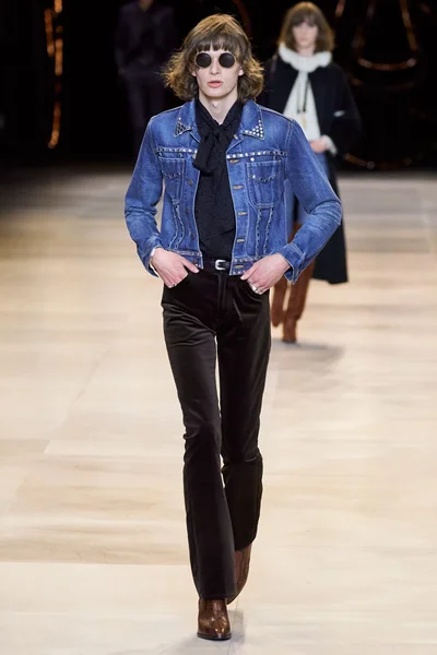 Look 65